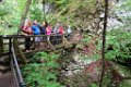 34 Gruppenbild auf einer Bruecke